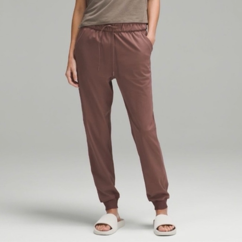 Lululemon Athletica Brown Track Pants with Elastic Cuffs